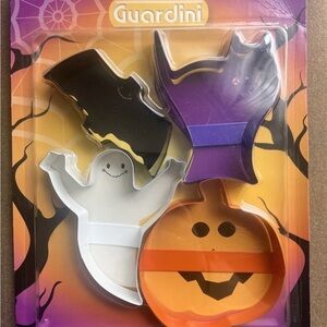 NEW vintage Guardini HALLOWEEN Cookie Cutters-Set Of 4 Bat, Ghost, Cat, Pumpkin